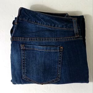 Torrid Girlfriend Crop Blue Jeans Women's Size 14 Stone Wash Stretch Denim - EUC